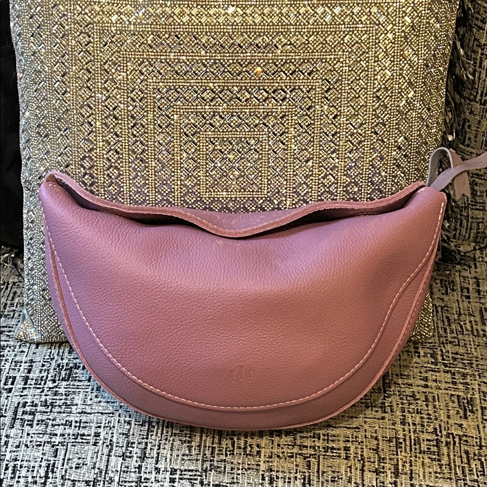 Portland Leather Calla Lily Large Crossbody Koala